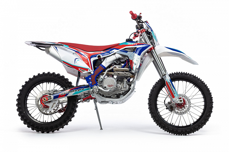 Кроссовый мотоцикл BSE RTC-300R красный
